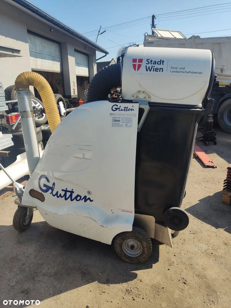 miejski/przemysłowy odkurzacz elektryczny Glutton 2411 - 3