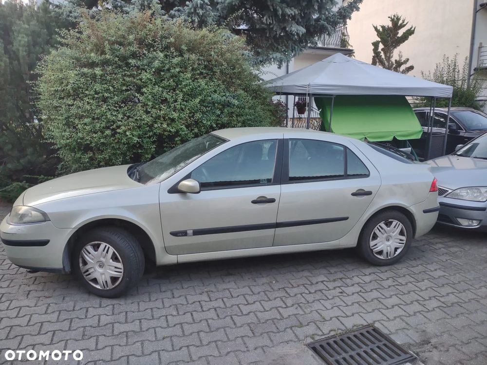 Renault Laguna II 1.6 Authentique - 3