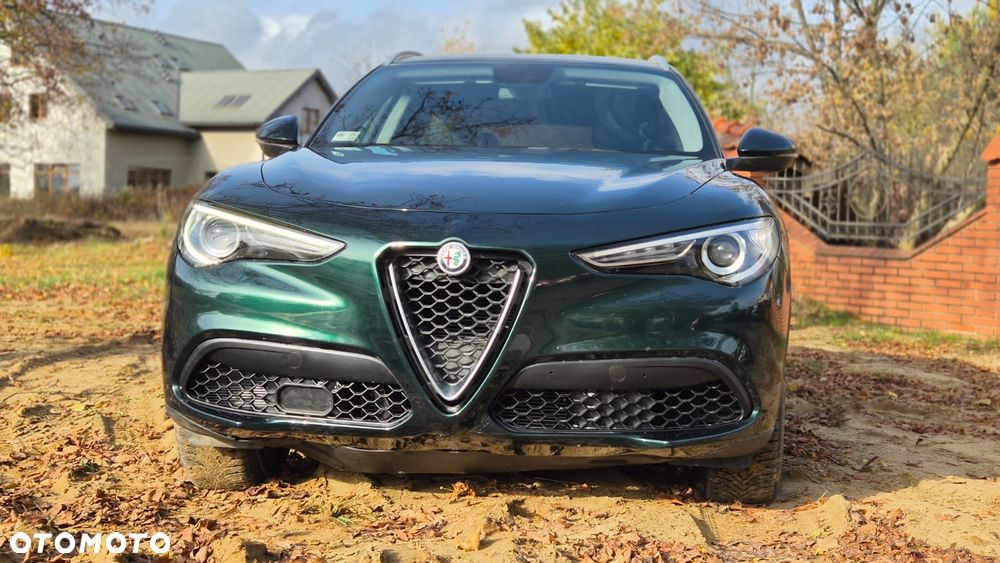 Alfa Romeo Stelvio 2.0 Turbo 16V AT8-Q4 Ti - 6