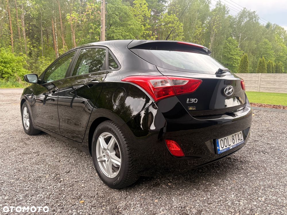 Hyundai i30 blue 1.4 Classic - 12