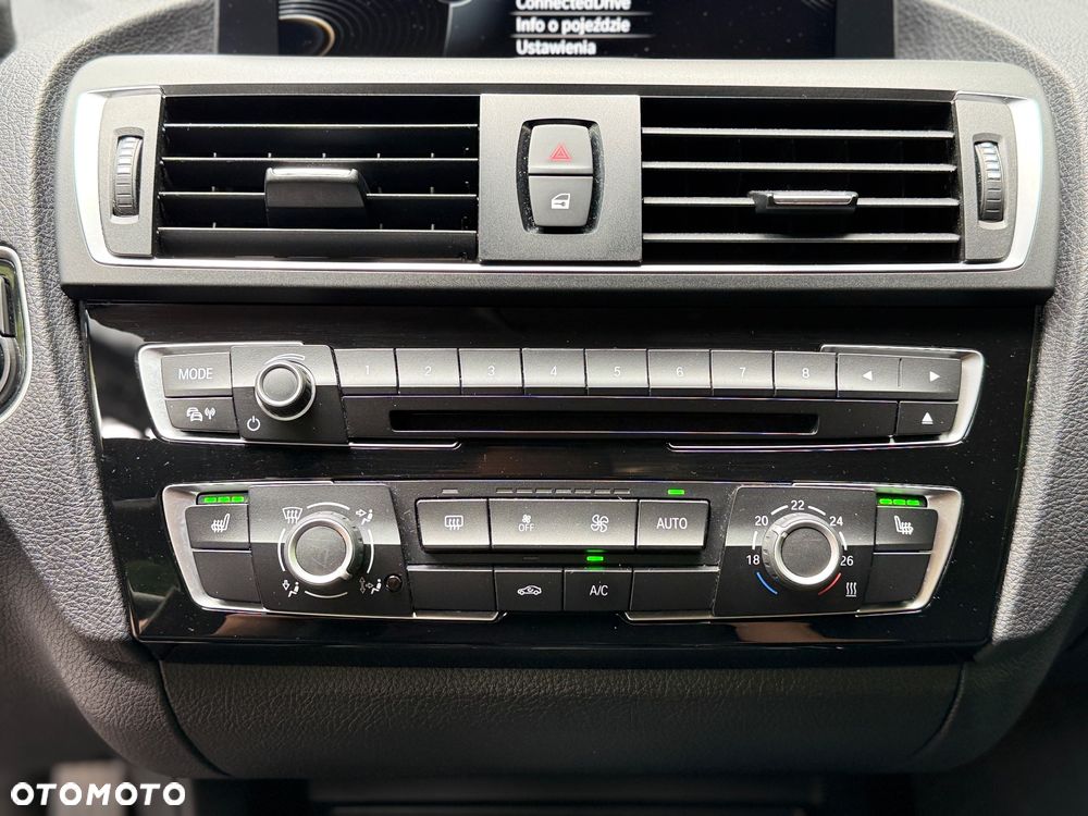 BMW Seria 1 118d Sport Line Shadow - 22