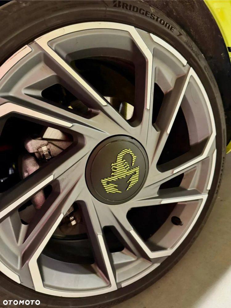 Abarth 500e 37.8kWh Turismo - 33