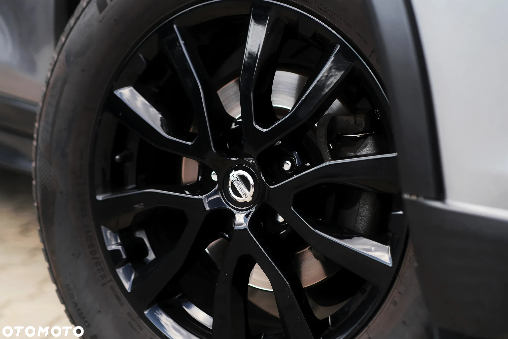 Nissan Rogue - 12