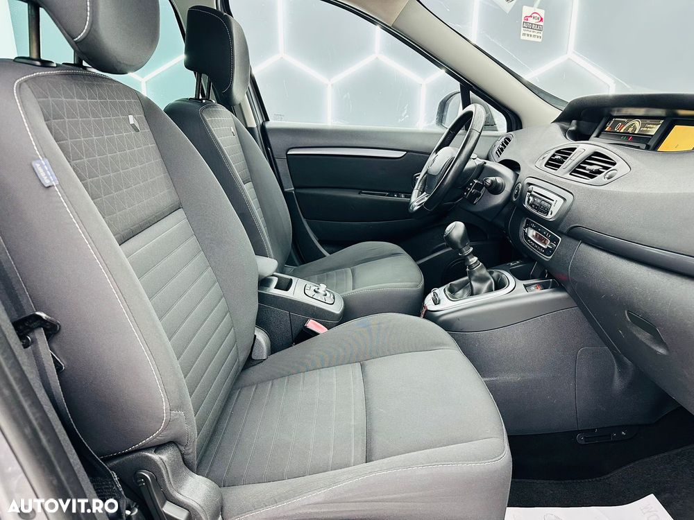 Renault Grand Scenic ENERGY dCi 110 INTENS - 15