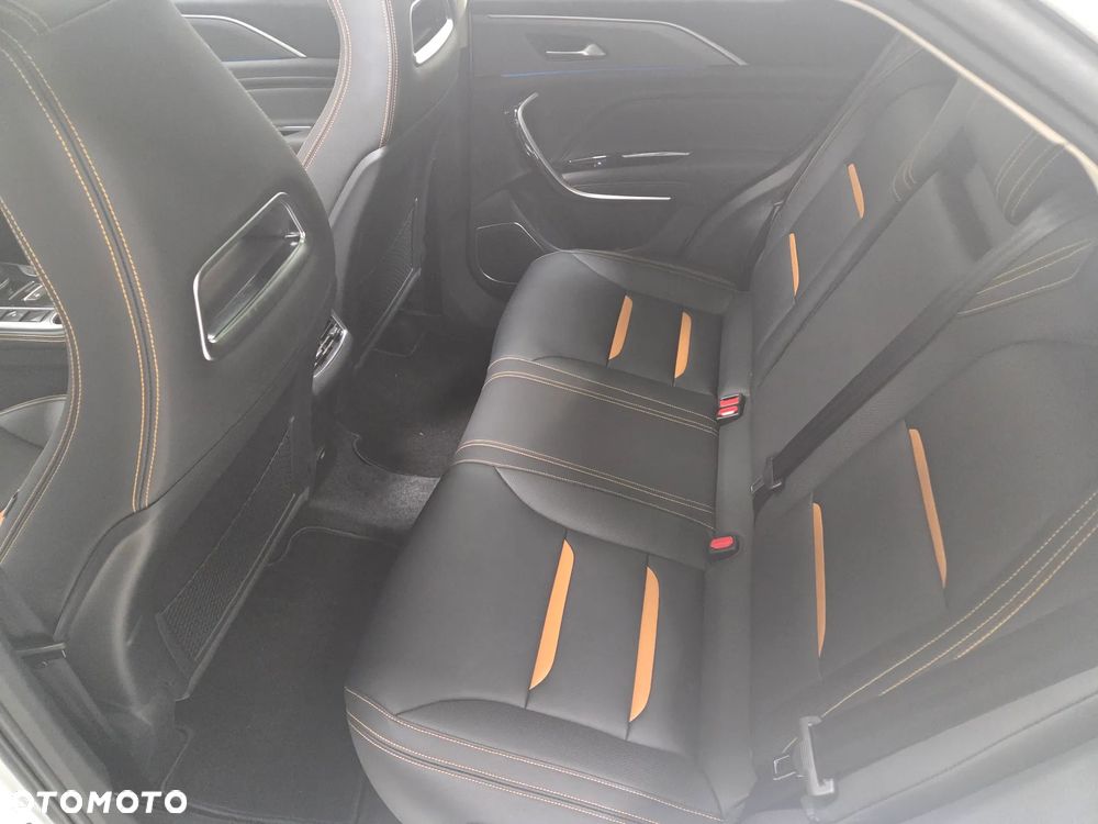 Bestune T77 1.5T Business DCT - 17