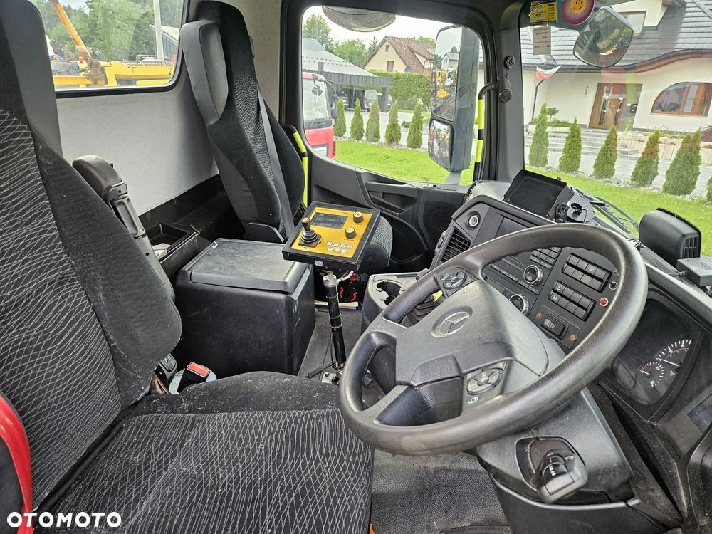 Mercedes-Benz AROSC 1824 - 9