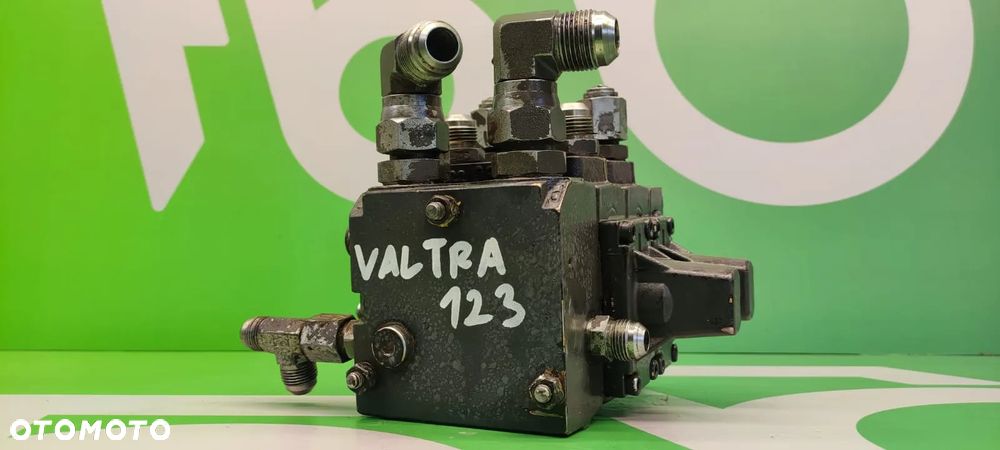 Rozdzielacz hydrauliczny  Sauer PVG32 11065537  Zawór V39754200 Valtra N123 - 6