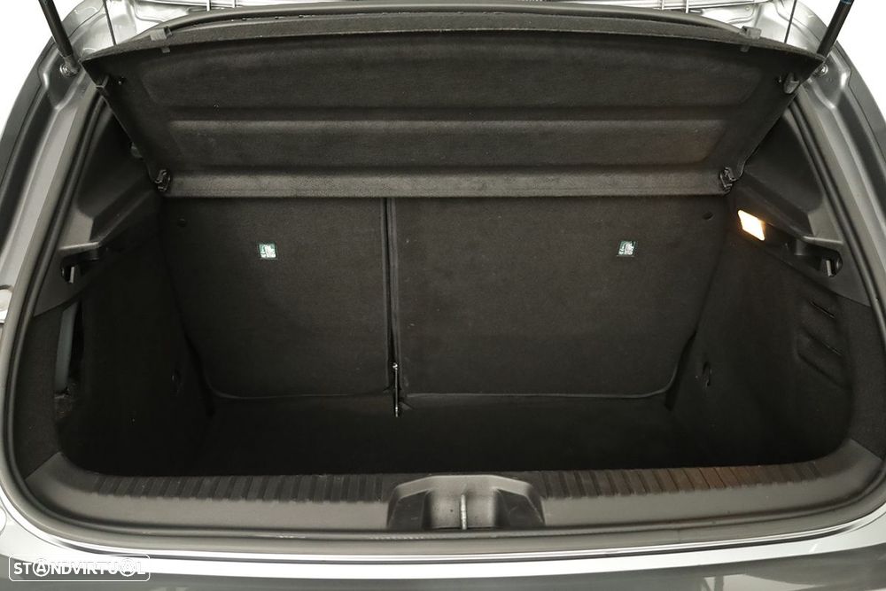 Renault Clio 1.0 TCe Intens - 24