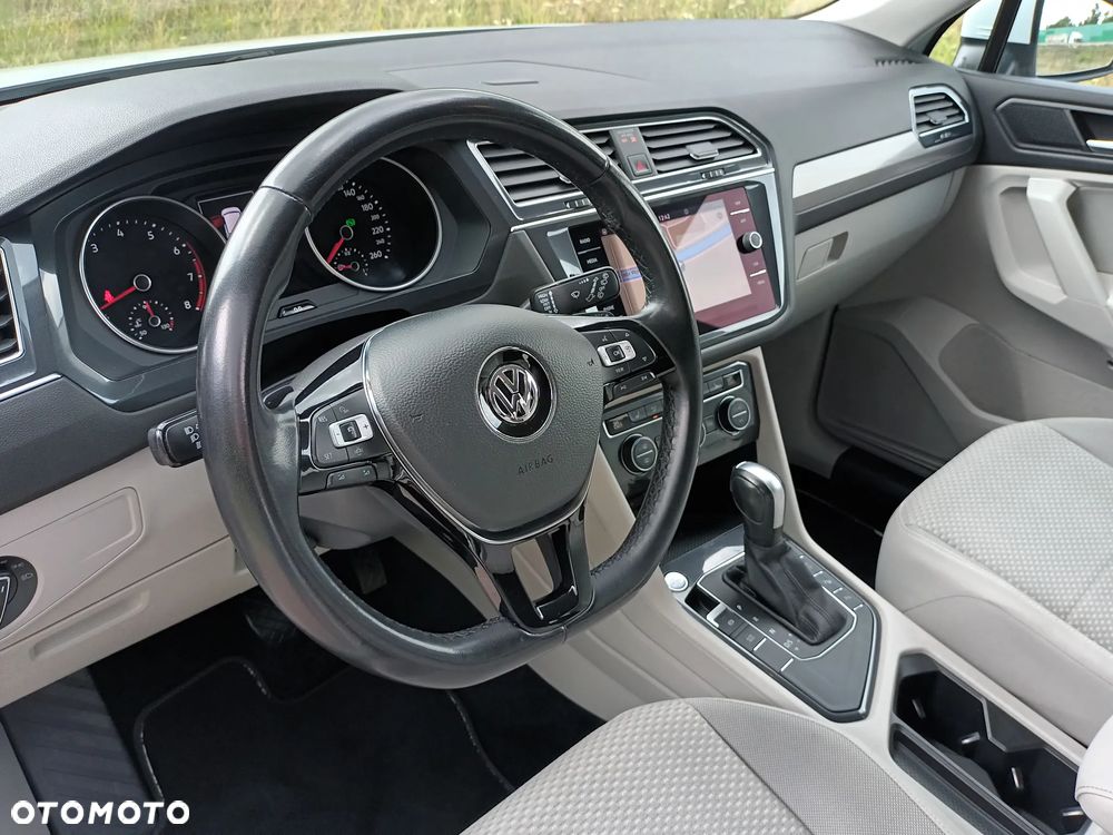 Volkswagen Tiguan Allspace 1.5 TSI EVO Comfortline DSG - 24