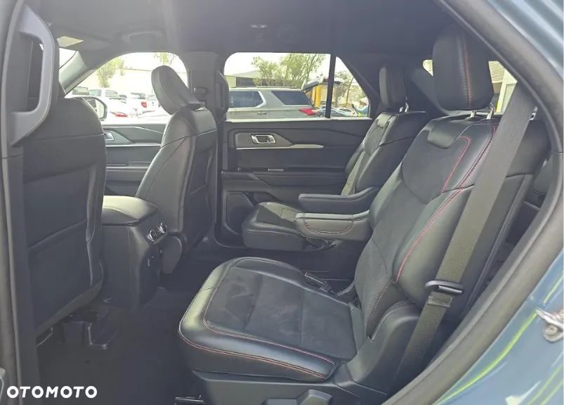 Ford Explorer - 11