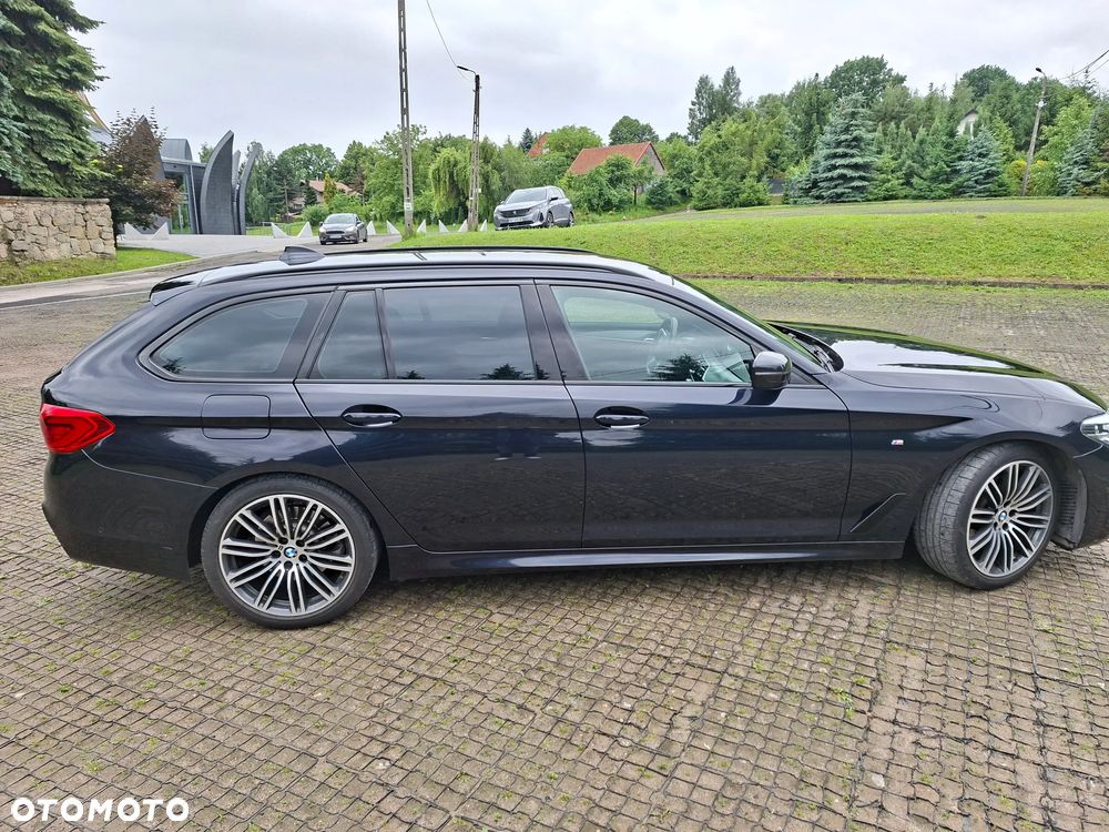 BMW Seria 5 520d M Sport - 2
