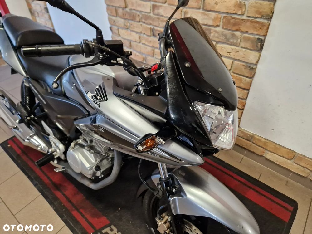 Honda CBF - 23