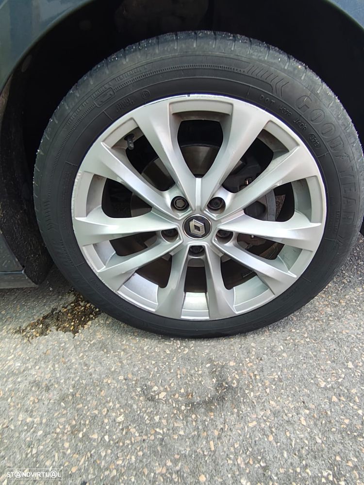 Renault Mégane 1.5 Blue dCi R.S. Line - 16