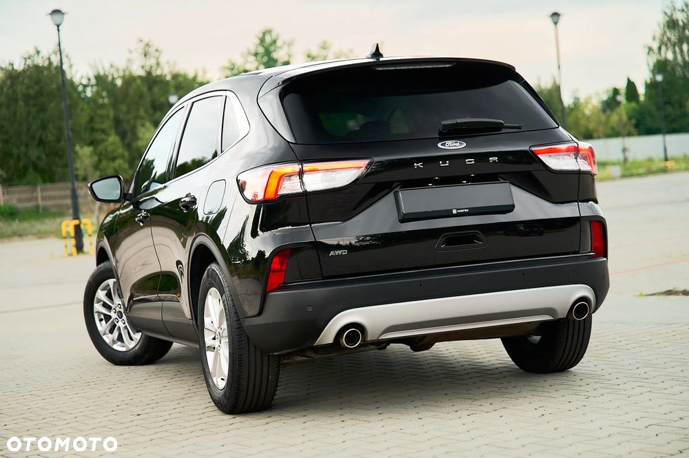 Ford Kuga 2.0 EcoBlue AWD Titanium - 4