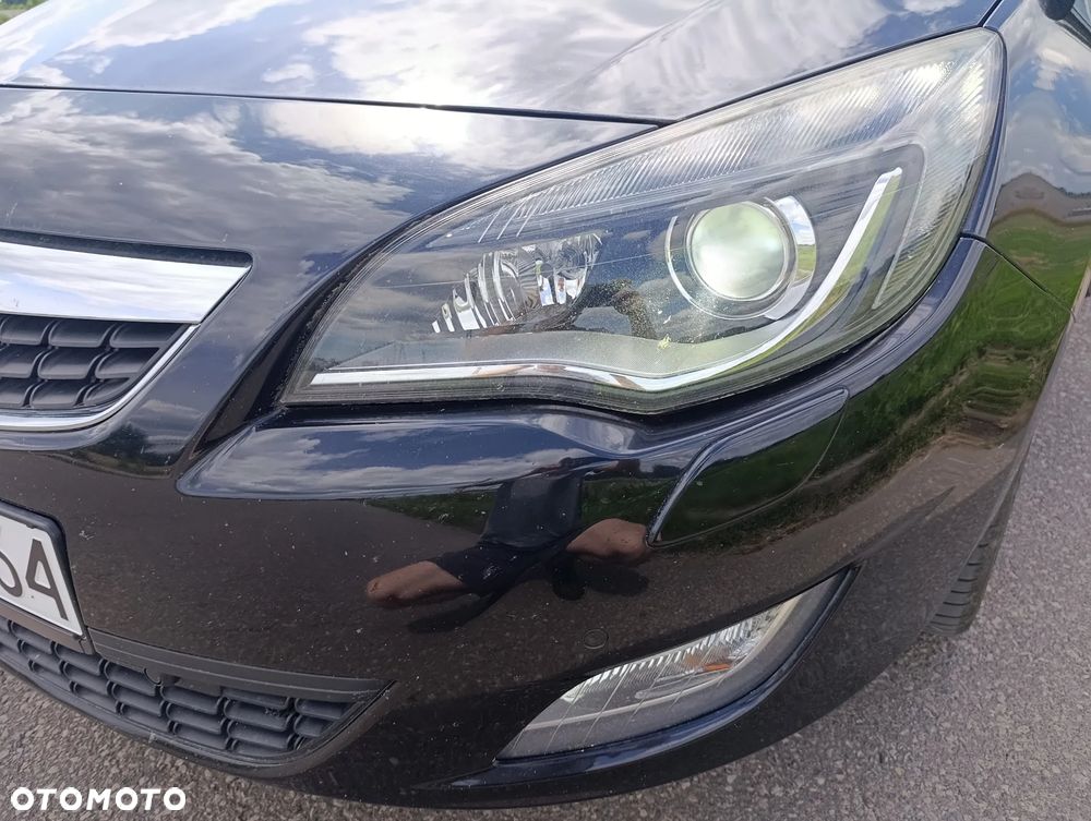 Opel Astra 2.0 CDTI Cosmo - 16
