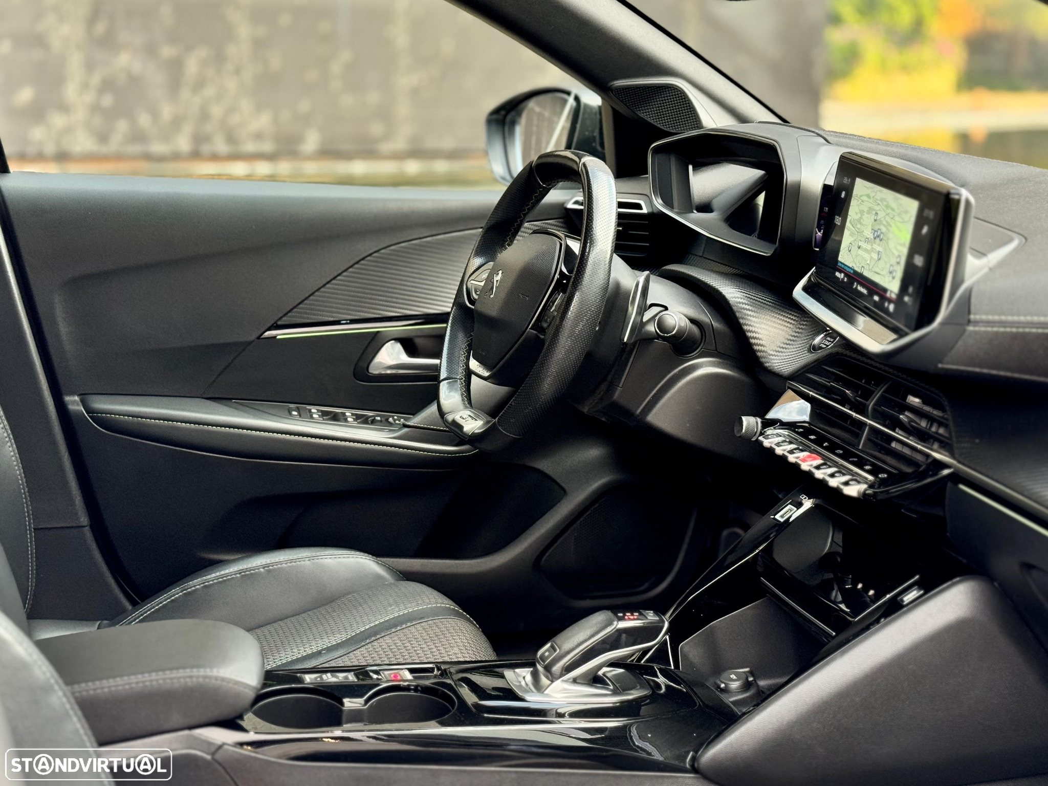 Peugeot 208 1.2 PureTech GT Line EAT8 - 5