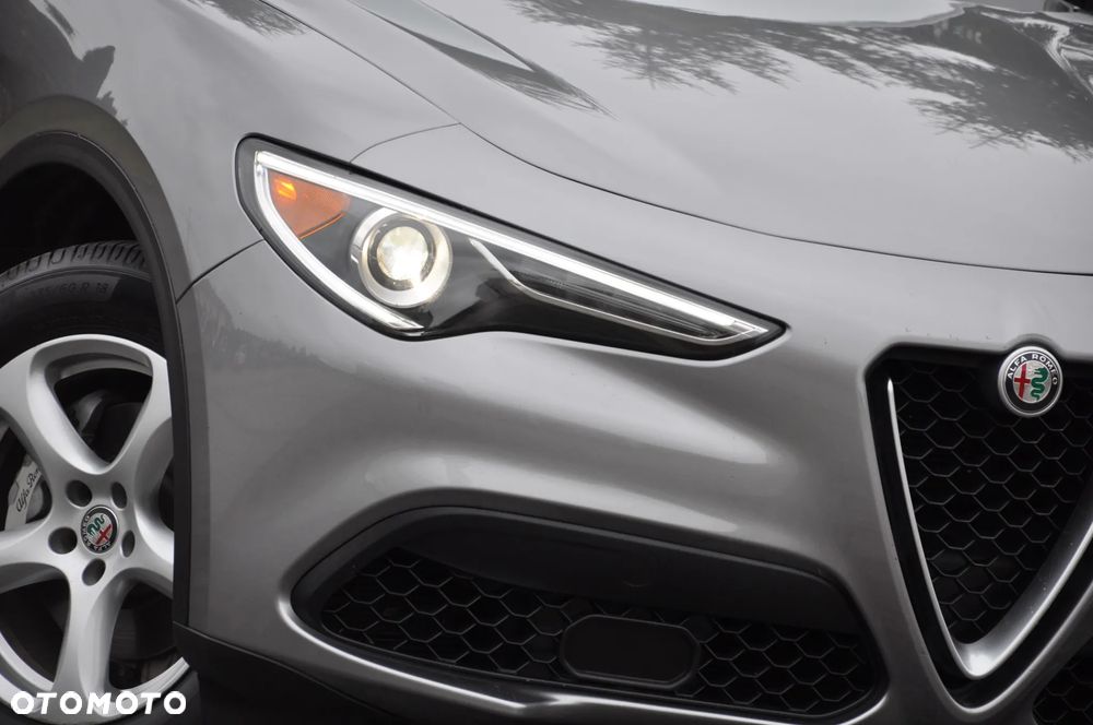 Alfa Romeo Stelvio 2.0 Turbo 16V AT8-Q4 Executive - 12