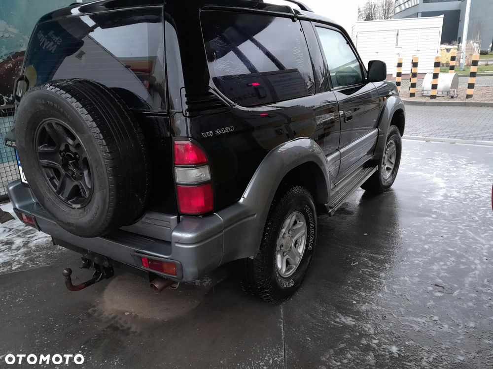 Toyota Land Cruiser - 13