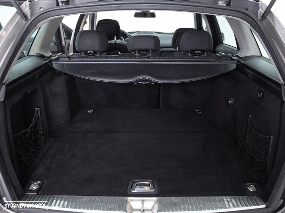 Mercedes-Benz C 200 - 12