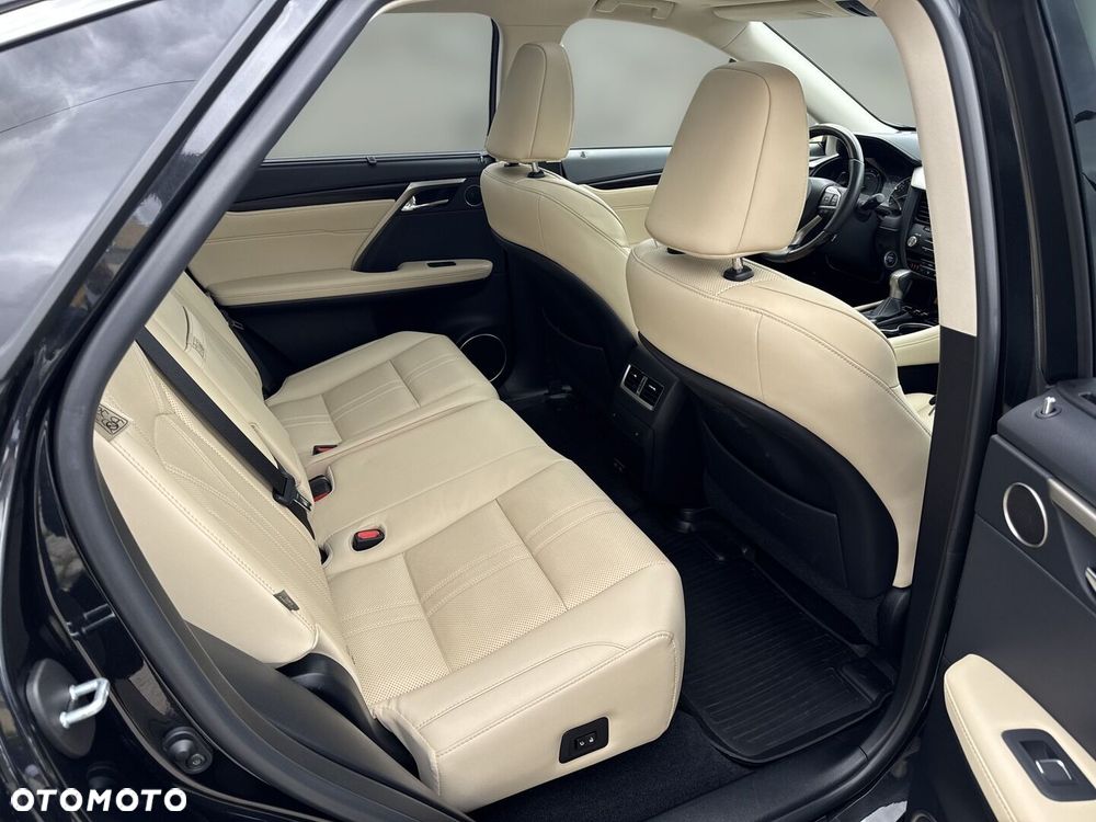 Lexus RX 450h Omotenashi - 11