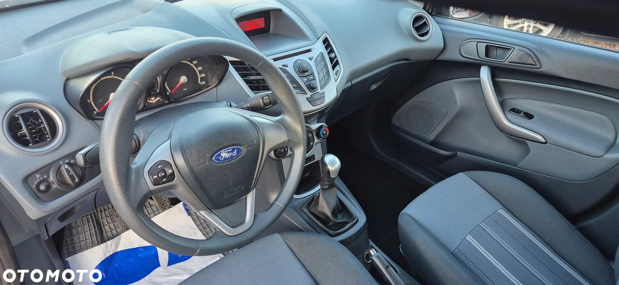 Ford Fiesta 1.25 Ambiente - 15