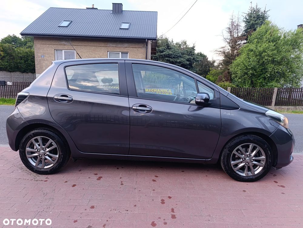 Toyota Yaris 1.33 Dynamic - 31