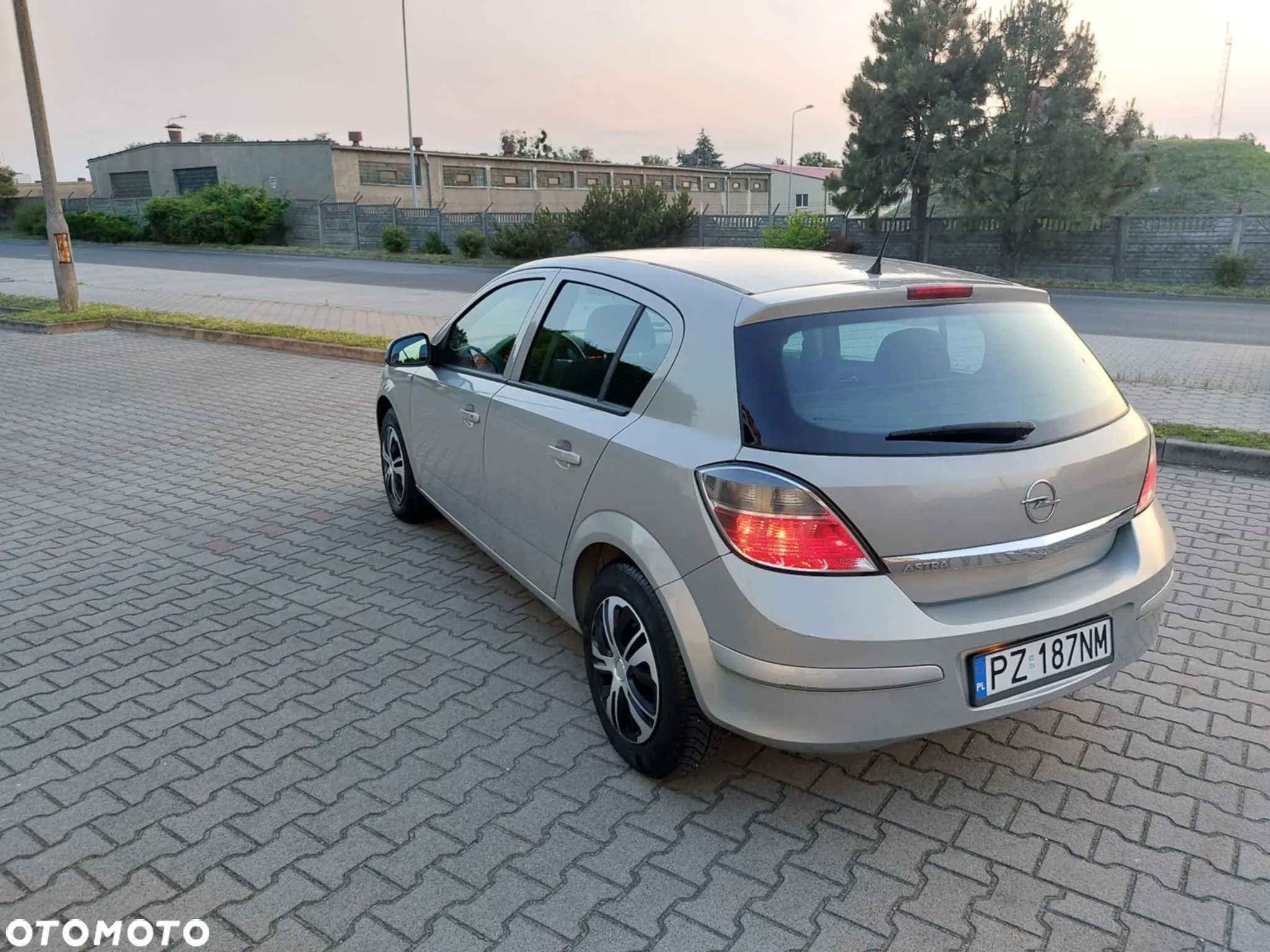Opel Astra III 1.4 Essentia - 14