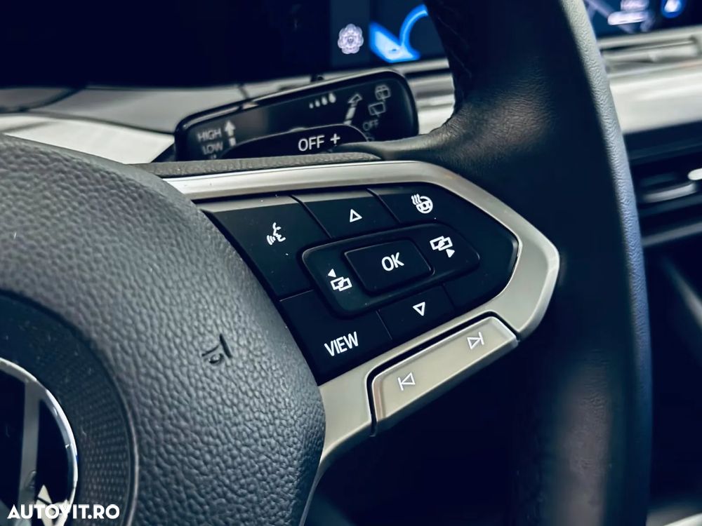 Volkswagen Golf Variant 1.5 TGI DSG Life - 24