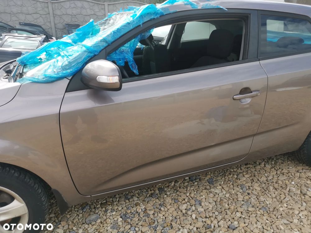 Części Kia Pro Ceed 1.6 Crdi 8Q Lakier Drzwi Zderzak Maska - 11