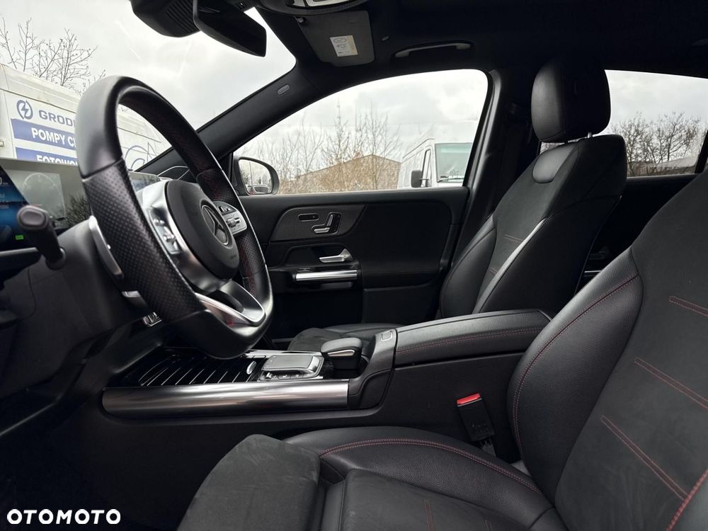 Mercedes-Benz EQA - 13