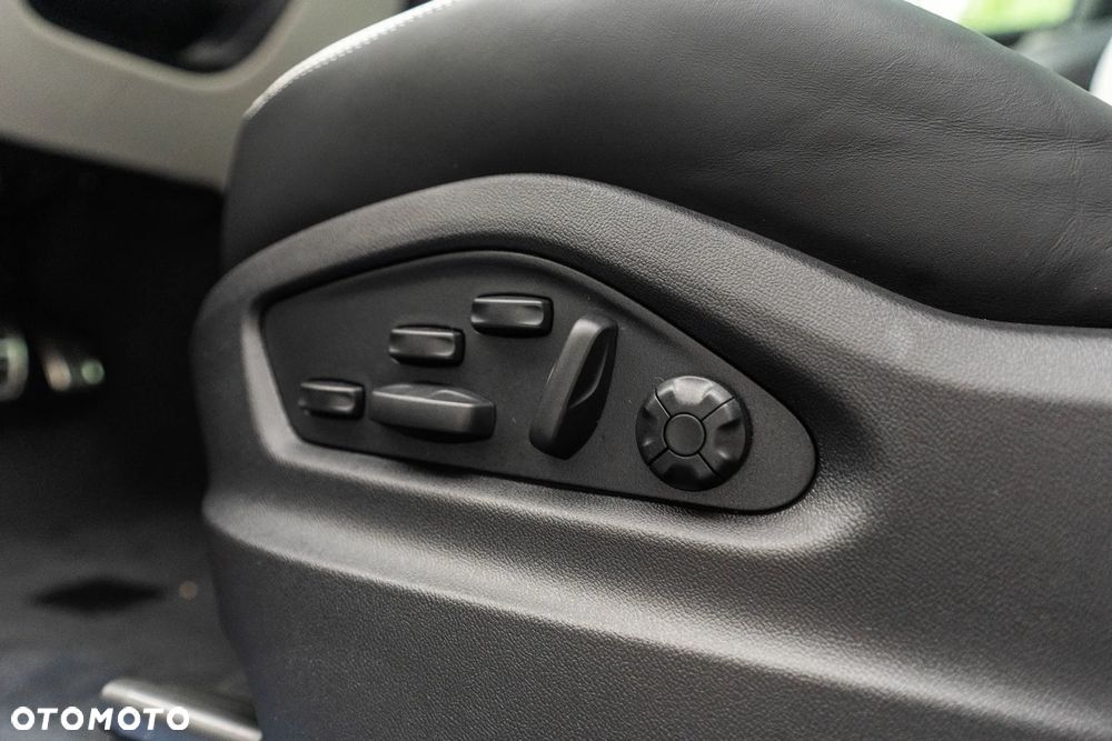 Porsche Cayenne S E-Hybrid PHEV Black Edition - 34