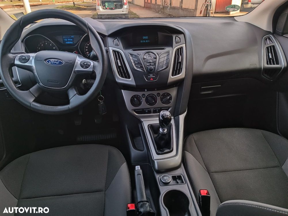 Ford Focus 1.0 EcoBoost Start-Stopp-System TREND - 6