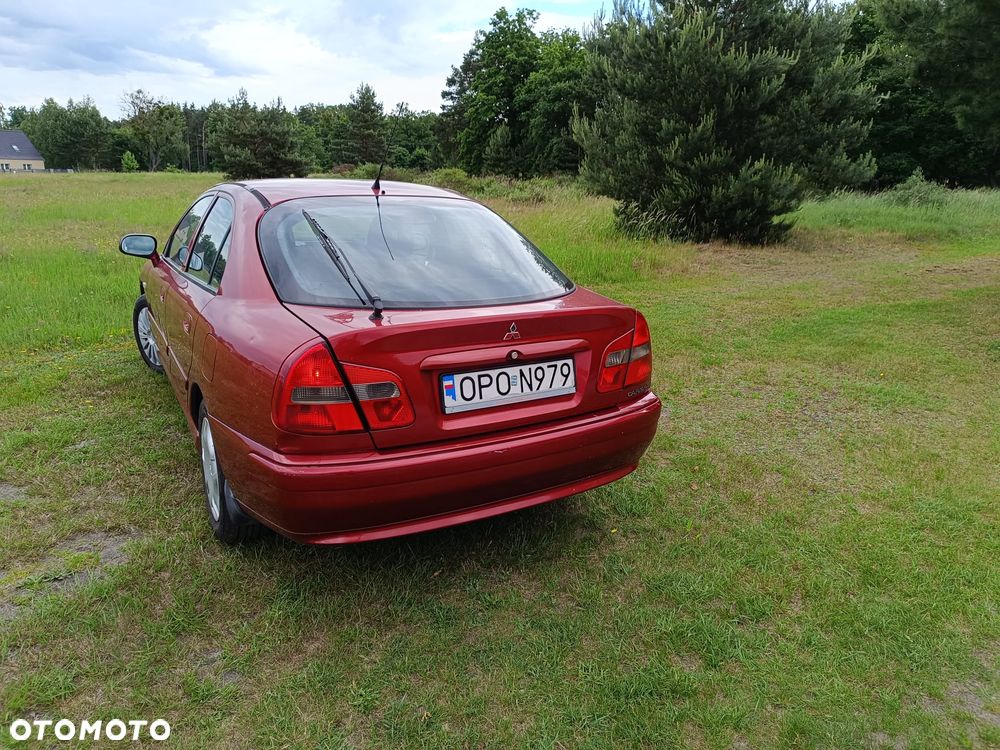 Mitsubishi Carisma 1.6 Classic - 3