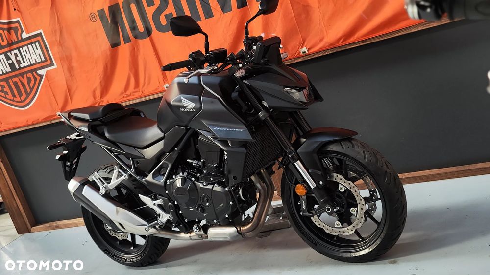 Honda Hornet - 4