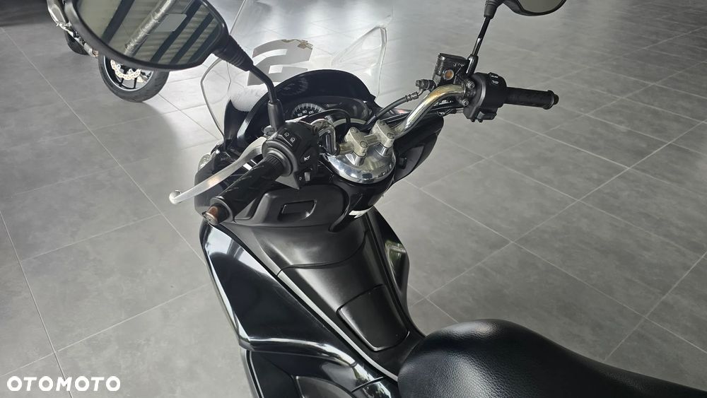Honda PCX - 16