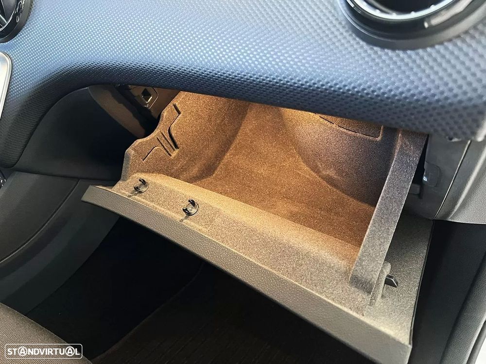 Mercedes-Benz A 180 d Style - 17