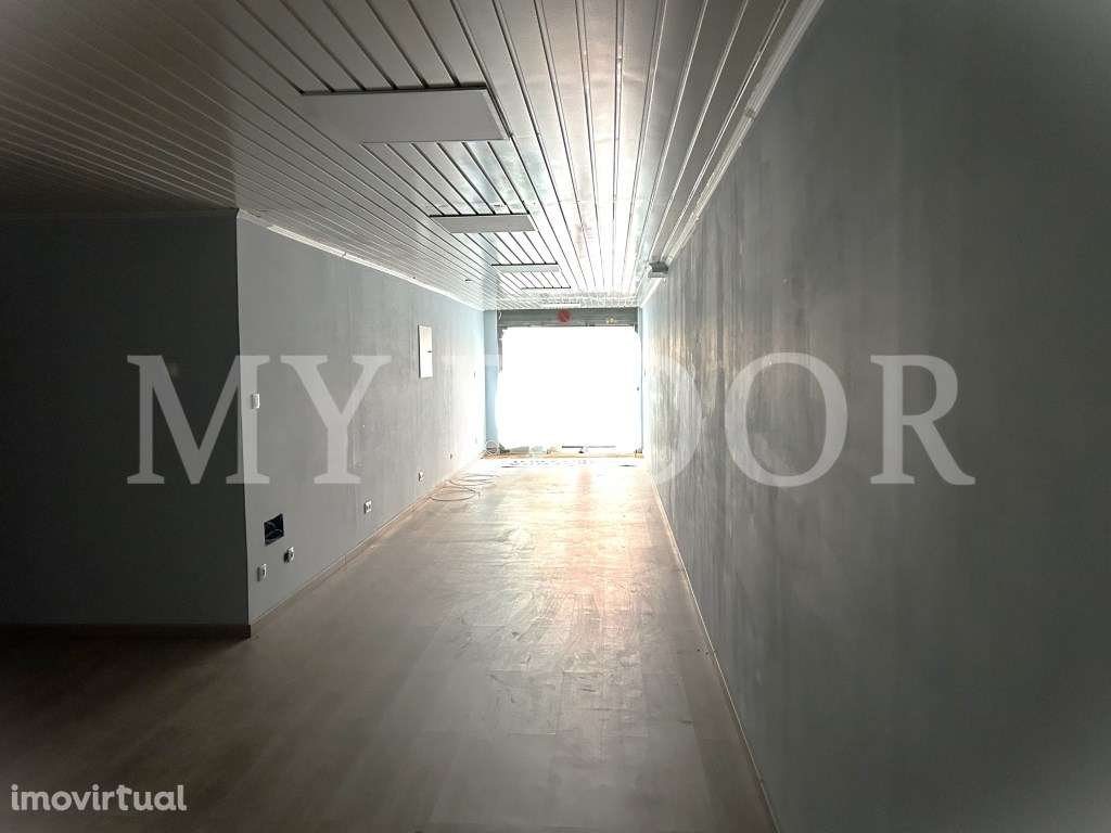 Arrendamento de LOJA / ARMAZÉM em Moscavide - Grande imagem: 3/7
