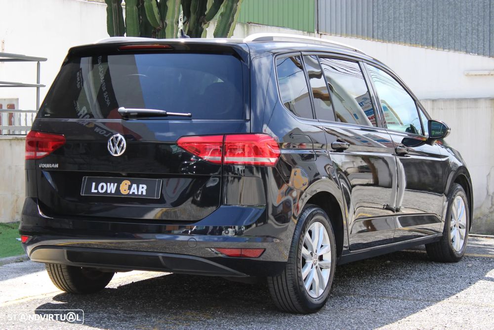 VW Touran 1.6 TDI Highline DSG - 13