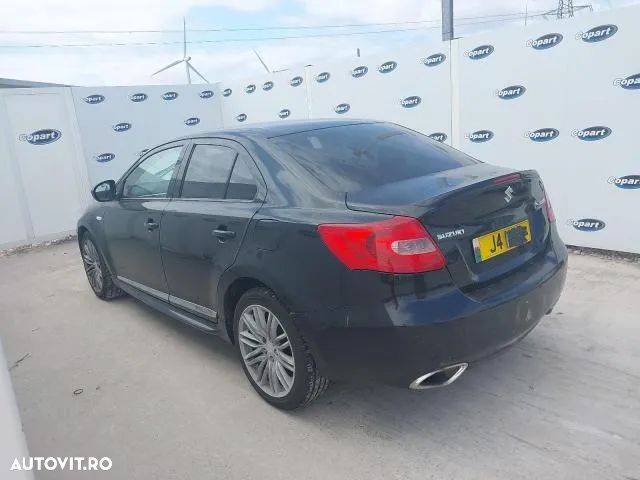Dezmembrez suzuki Kizashi - 4