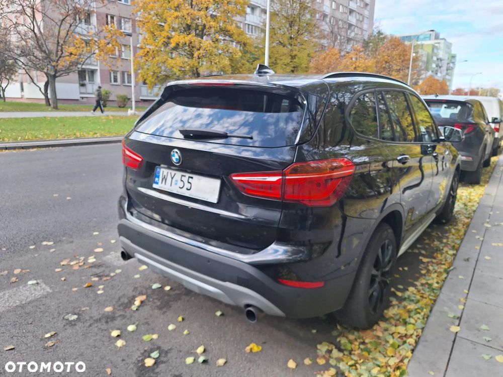 BMW X1 sDrive20i Advantage - 5