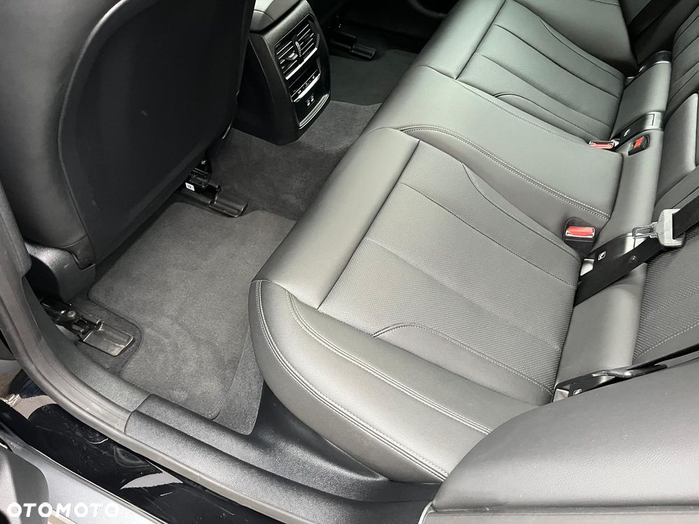 BMW i4 80.7kWh eDrive 35 - 13