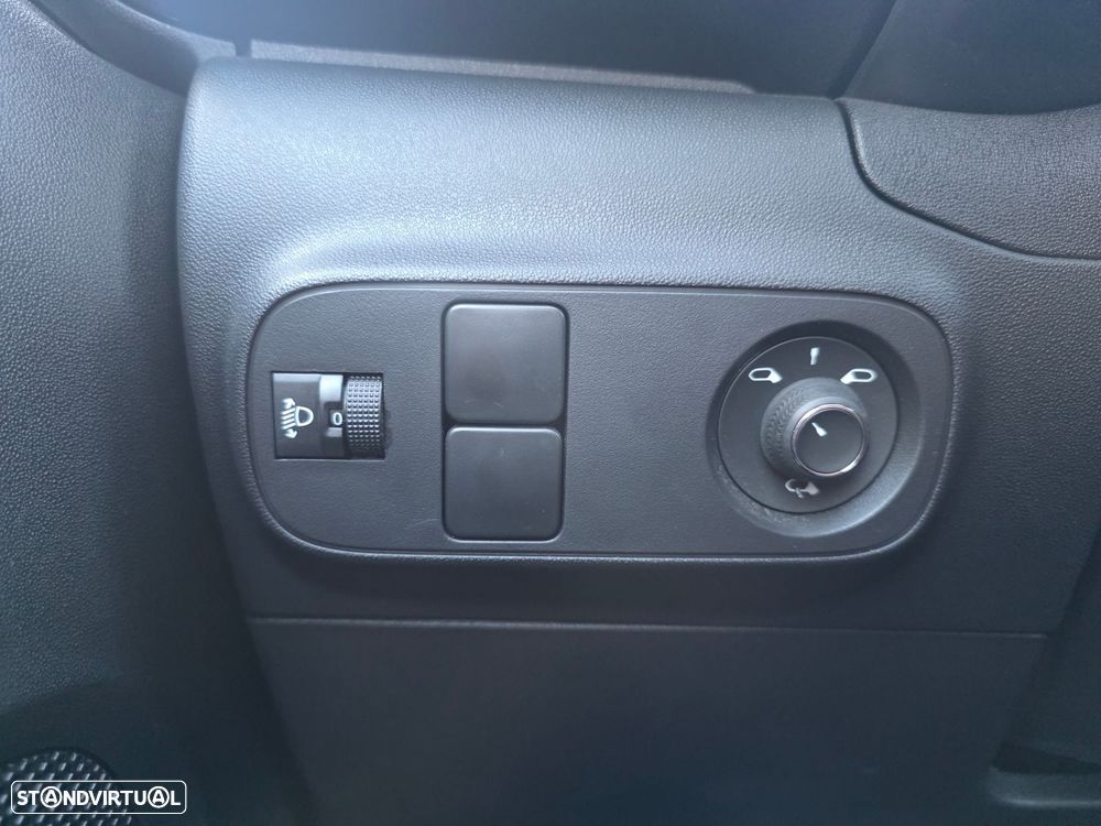 Citroën C3 1.2 PureTech Plus - 18