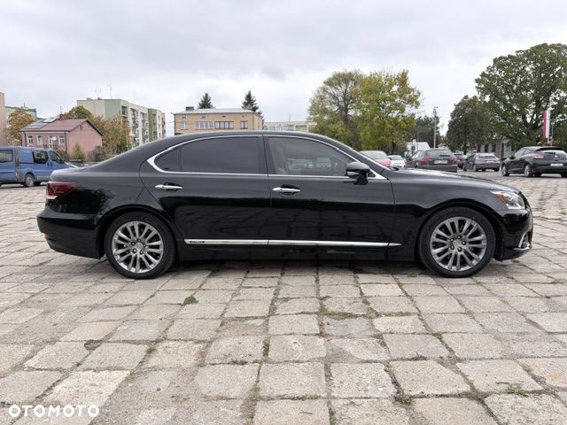 Lexus LS - 5