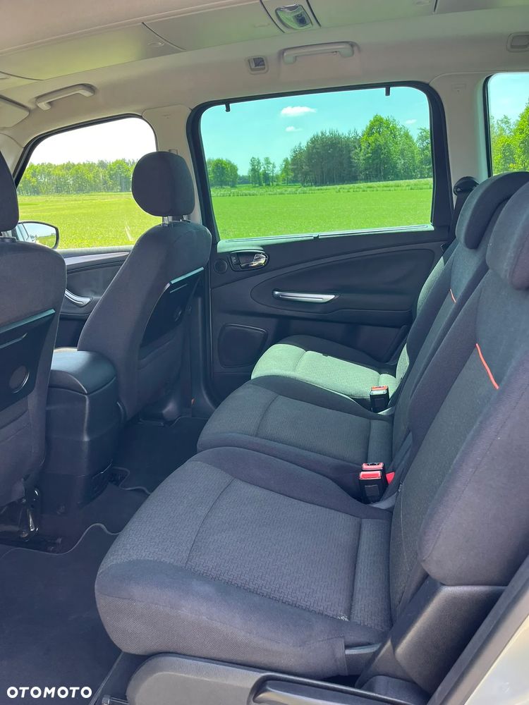 Ford Galaxy - 20