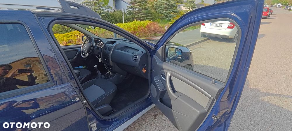Dacia Duster 1.6 SCe Laureate S&S - 17