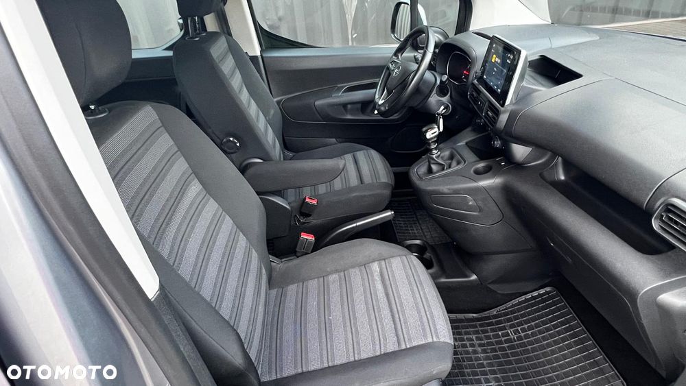 Opel Combo 1.2 Turbo Elite S&S - 37