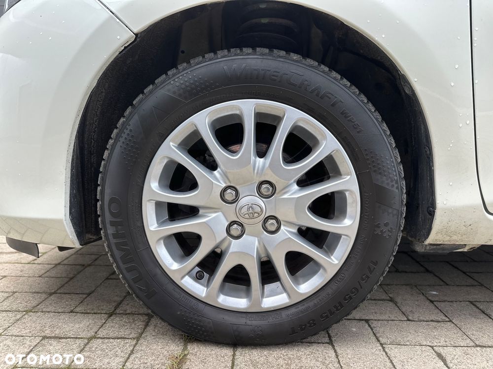 Toyota Yaris 1.33 VVT-i Edition - 28