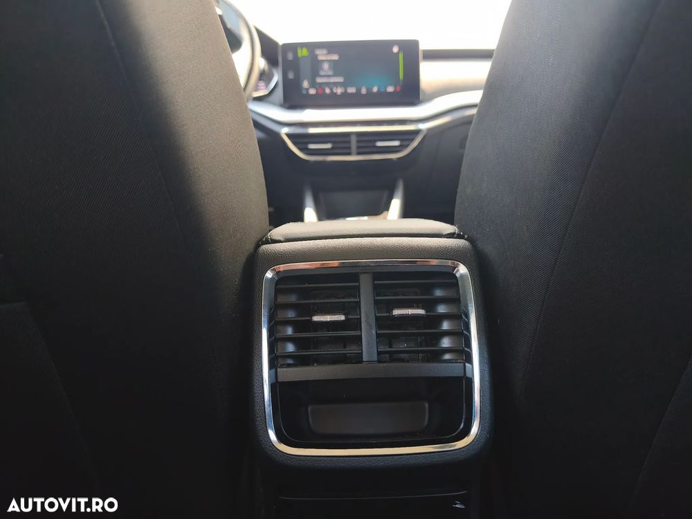 Skoda Octavia Combi 2.0 TDI DSG Style - 30