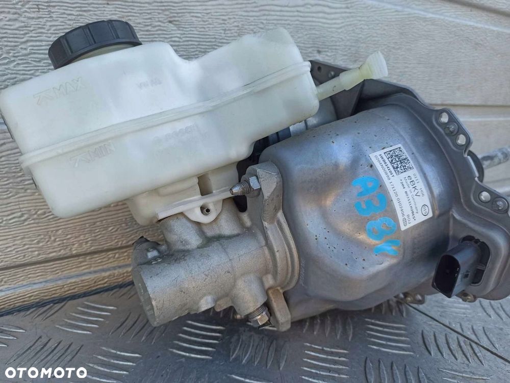 AUDI A3 8Y SERWO HAMULCOWE POMPA 5W8614105T - 2