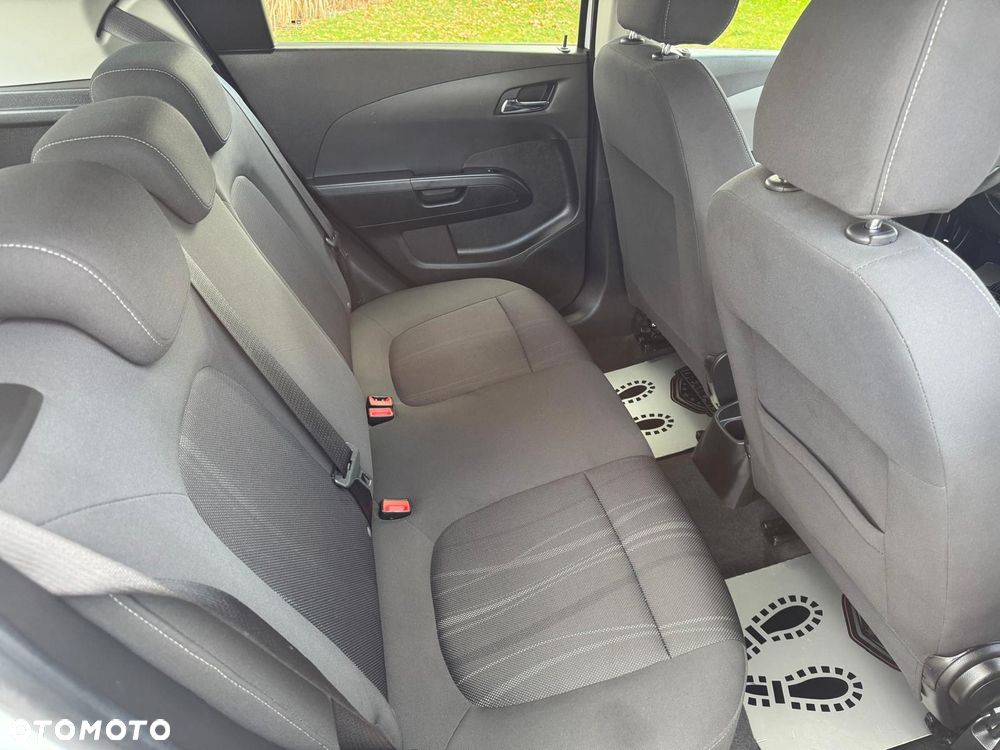 Chevrolet Aveo - 16